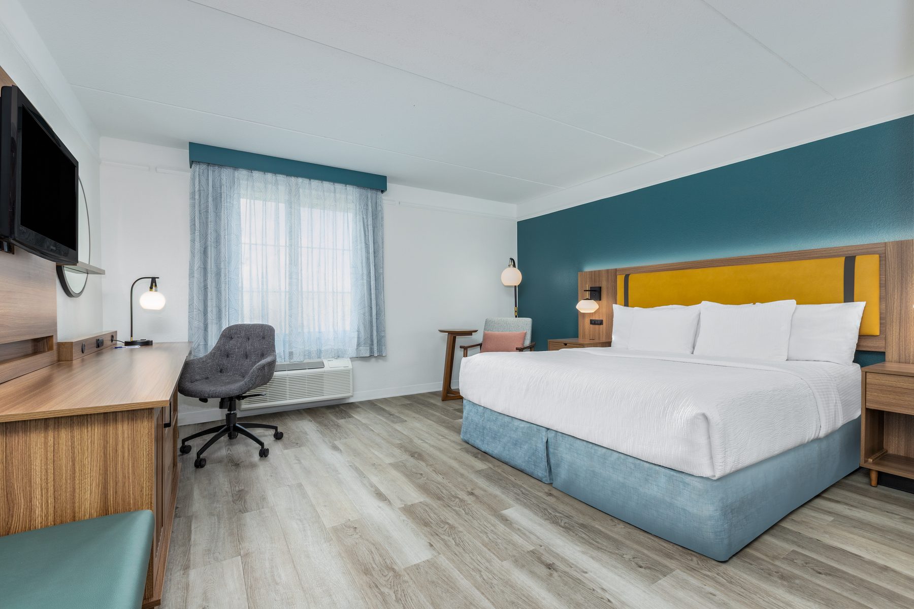 La Quinta Sherman king room
